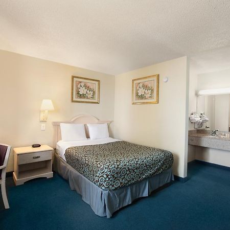 Days Inn Pensacola North Ferry Pass Dış mekan fotoğraf
