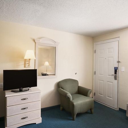 Days Inn Pensacola North Ferry Pass Dış mekan fotoğraf