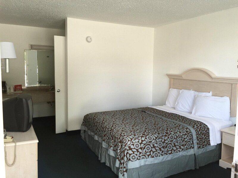 Days Inn Pensacola North Ferry Pass Dış mekan fotoğraf